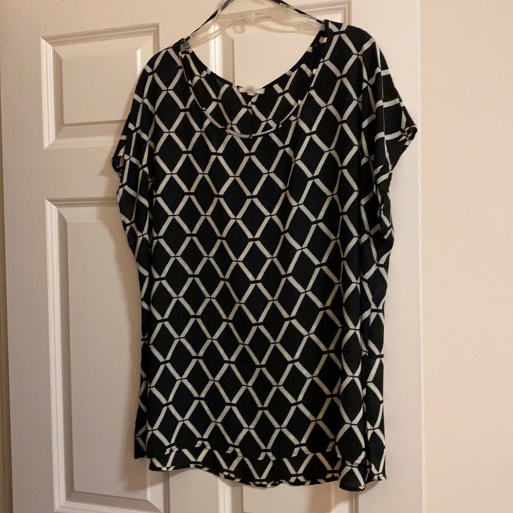 Pleione Black/White blouse